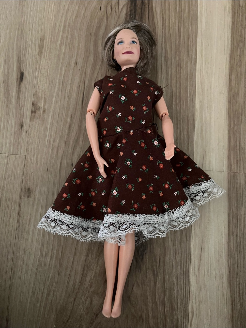 MATTEL Barbie HAPPY FAMILY Grandmother GRANDMA Mature Full Figured DOLL